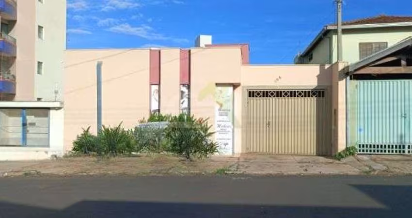 Casa à venda no Jardim Santa Paula em São Carlos - 3 dormitórios, suíte, garagem coberta