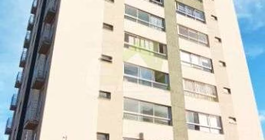 Apartamento de 2 dormitórios com suíte e armários no Centro de São Carlos
