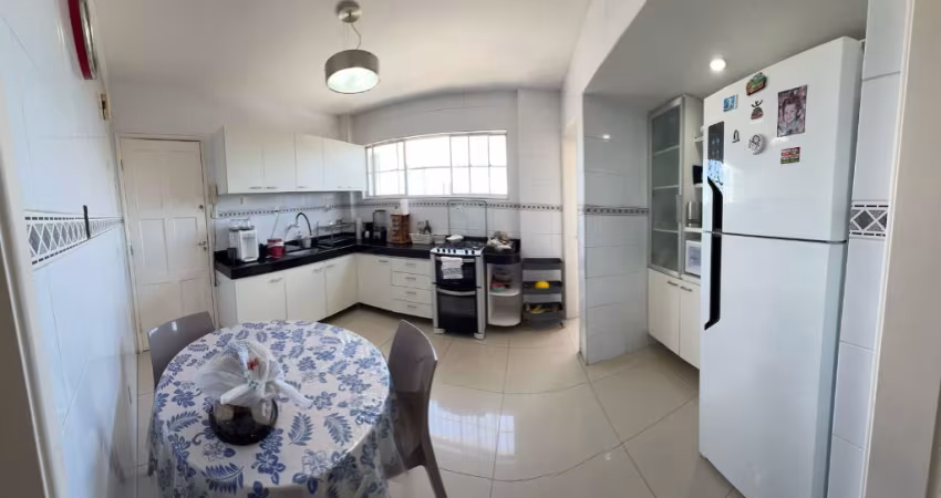 Oportunidade Imperdível: Apartamento de 131m² à Venda - Condomínio com Excelente Estrutura!