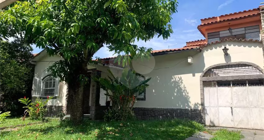 Casa com 3 quartos à venda em vila santa cecília - rj
