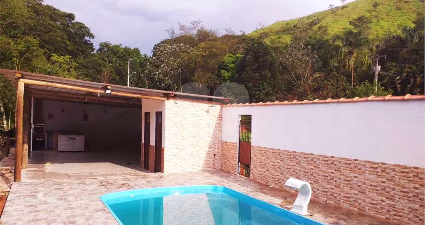 Sítio com 2 quartos à venda em Ipiabás - RJ
