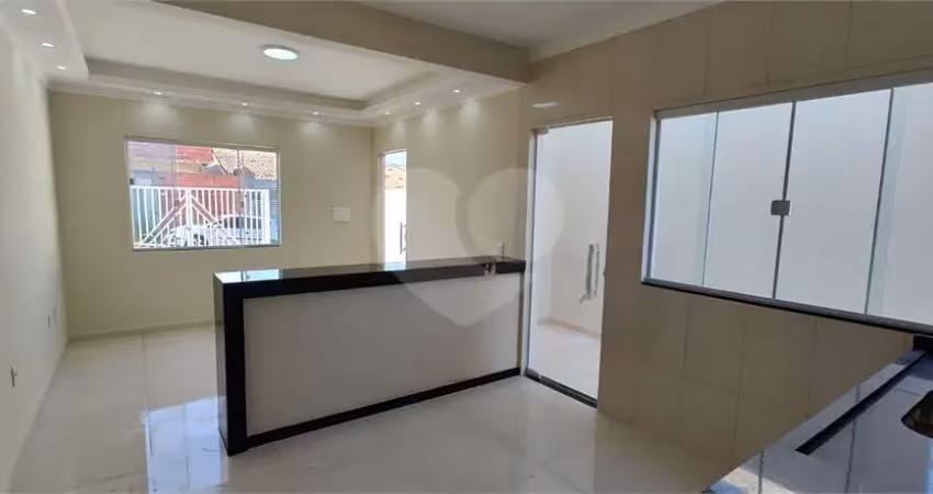 Casa com 2 quartos à venda na Pavão, Roma, Volta Redonda