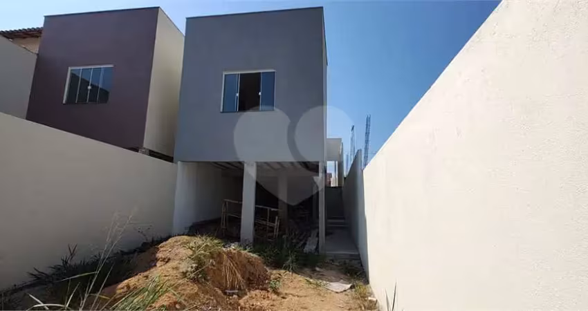 Casa com 2 quartos à venda na Pavão, Roma, Volta Redonda
