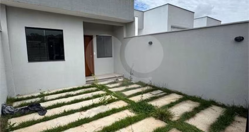 Casa com 2 quartos à venda em Centro - RJ
