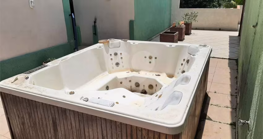 Sítio com 4 quartos à venda em Centro - RJ