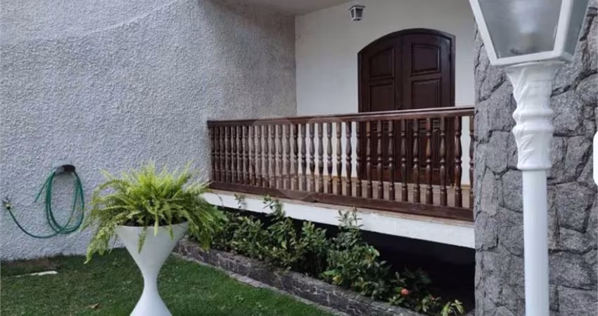 Casa com 4 quartos à venda ou para locação em Jardim Amália - RJ