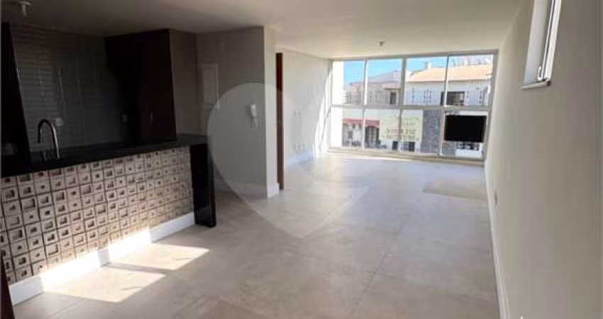 Apartamento com 3 quartos à venda em Jardim Amália - RJ