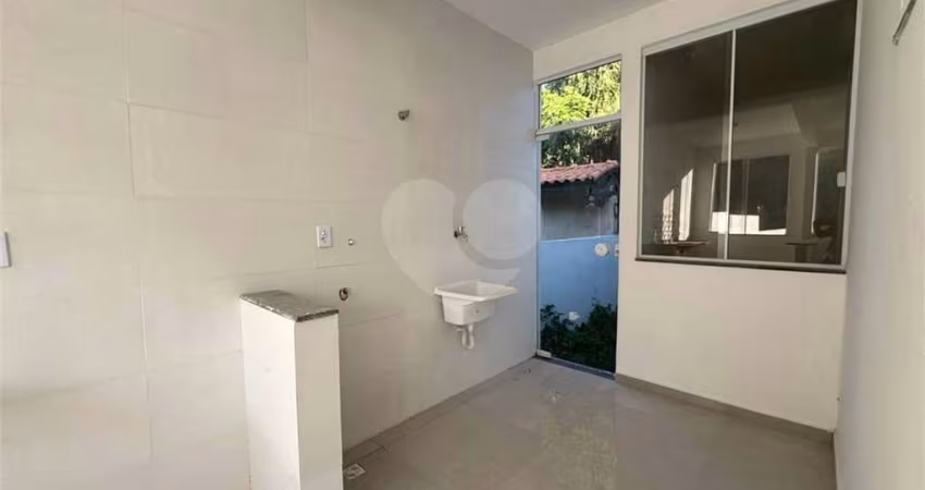 Condomínio com 2 quartos à venda em Roma - RJ