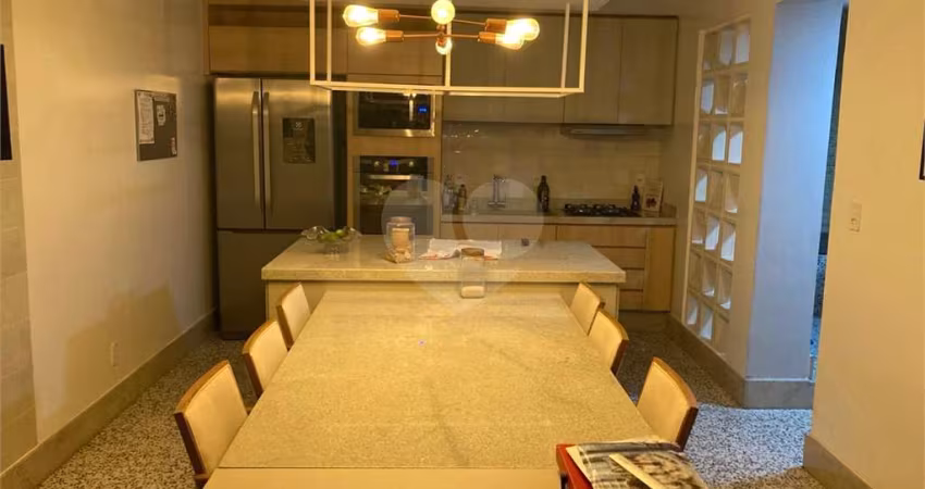 Condomínio com 3 quartos à venda em Retiro - RJ