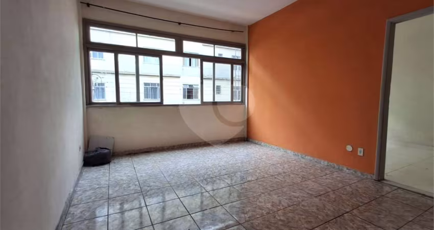 Apartamento com 2 quartos à venda em Aterrado - RJ