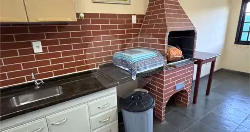 Casa com 3 quartos à venda na Quinhentos E Sessenta E Seis, Nossa Senhora das Graças, Volta Redonda