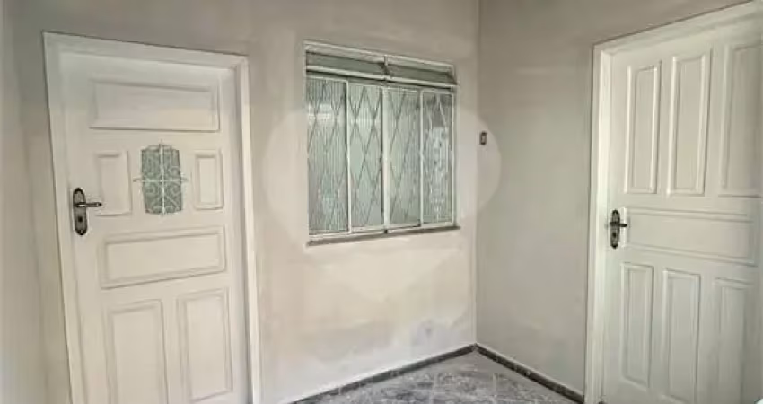 Casa com 2 quartos para alugar na Machado De Assis, São João, Volta Redonda