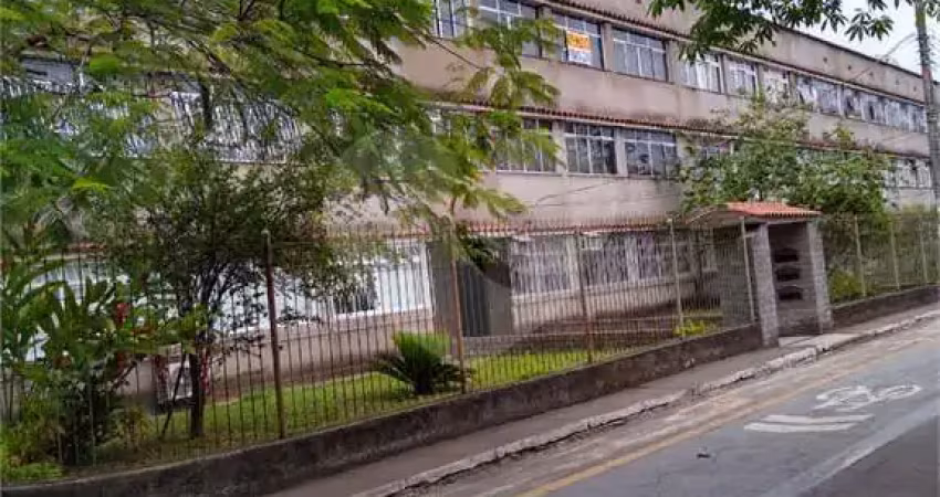 Apartamento com 3 quartos à venda na Cento E Sessenta E Quatro-a, Laranjal, Volta Redonda