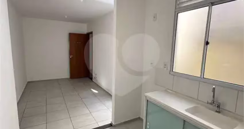Apartamento com 2 quartos à venda na Francisco Chrisostomos Torres, São Luís, Volta Redonda