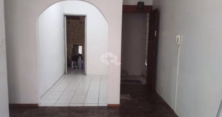 Apartamento térreo de 2 dormitórios e 1 vaga no bairro Cristo Redentor em Porto Alegre-RS!