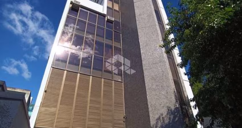 Sala com terraço junto ao Hospital Moinhos de Vento