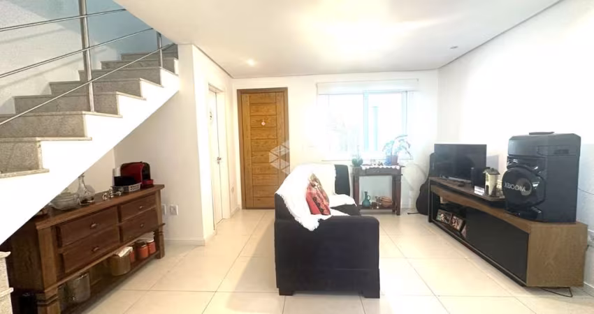 Casa 3 dormitórios, 2 vagas, 215 m² Privativos, Bairro Jardim Isabel, Porto Alegre - RS