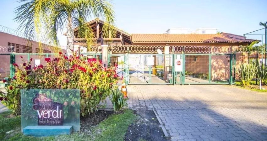 Apartamento com 2 dormitórios e vaga de garagem no Bairro Humaitá em Porto Alegre