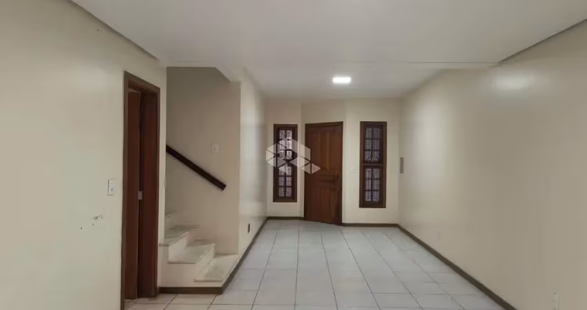 Casa  3 quartos , 3 vagas de garagens, quiosque com churrasqueira , bairro Ipanema em Porto Alegre  -RS.
