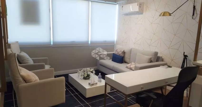 Sala Comercial com 38m² mobiliada na Coronel Vicente .
