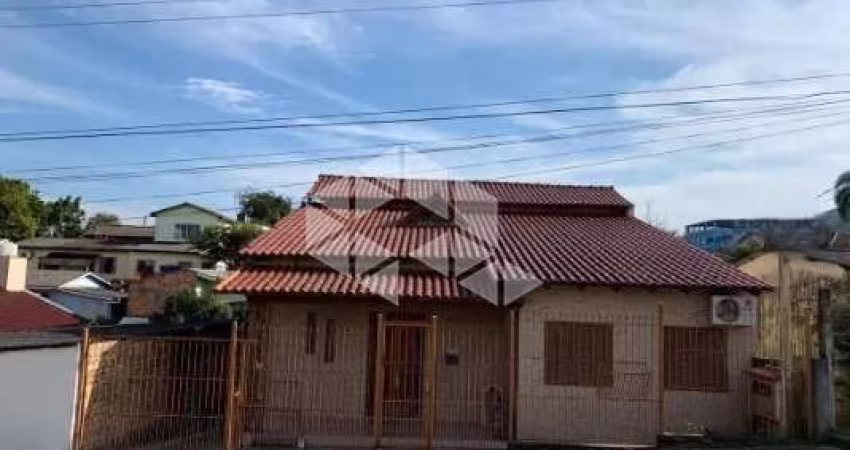 Imóvel três dormitórios a venda Bairro Santa Isabel