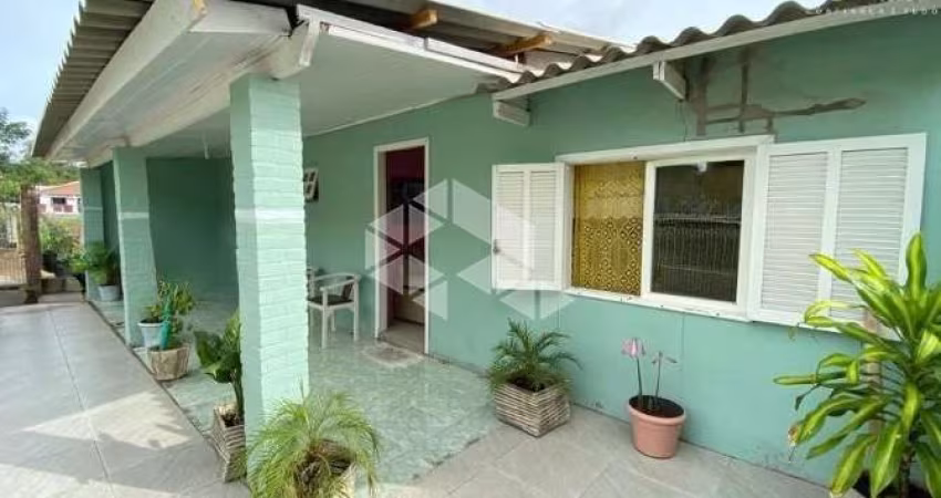 CASA 02 DORMITÓRIOS COM AMPLO TERRENO NO ALIANÇA