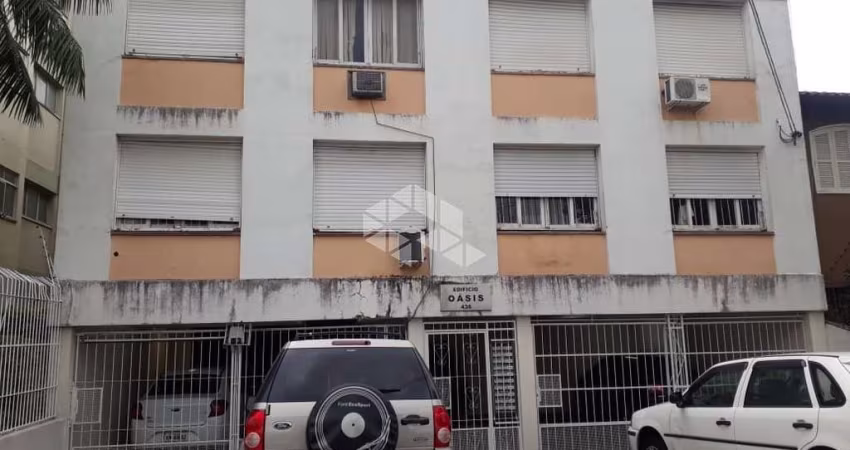 Excelente Apartamento com 1 dormitório, 36,72mq privativos, térreo com pátio de 25,00mq e 1 vaga