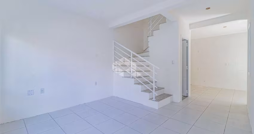 Casa em Condomínio 3 dor com suite e 1 vaga de garagem coberta