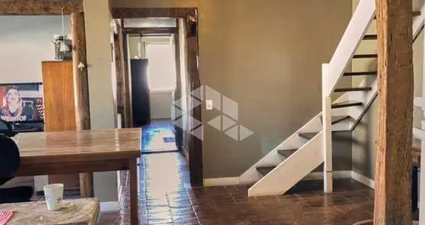 Cobertura com 191 m², 3 dormitórios, 1 suíte, transformados em 1 dormitório