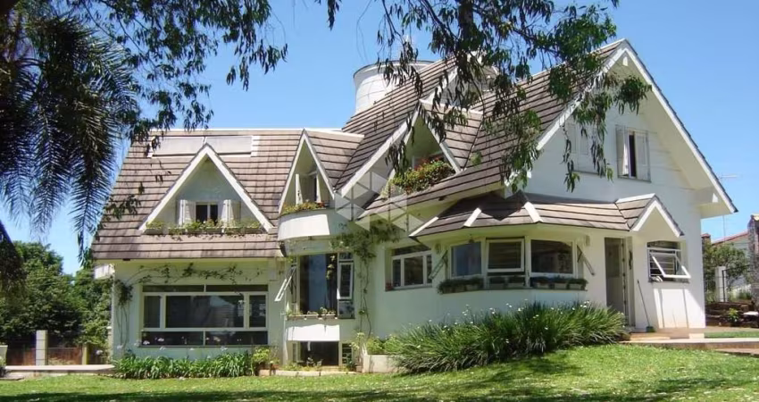 Casa com 3 dormitórios, sendo 1 suíte, a venda no bairro Alto do Parque em Lajeado/RS
