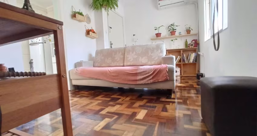 03 dormitórios com vaga no bairro Santo Antônio
