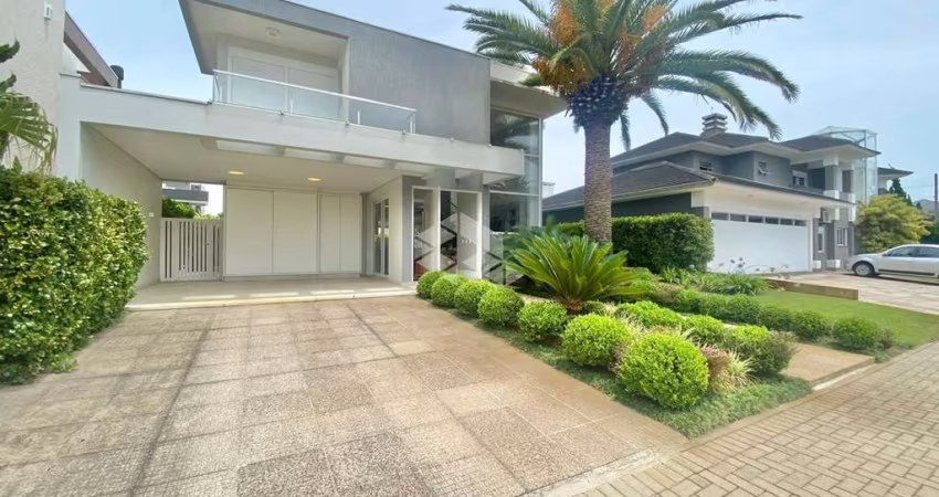 Casa com 4 quartos  no condomínio  Velas da Marina,Capão da Canoa/RS.