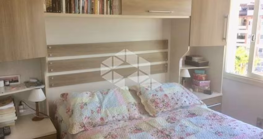 03 dormitórios, com ótima iluminação e ventilação.