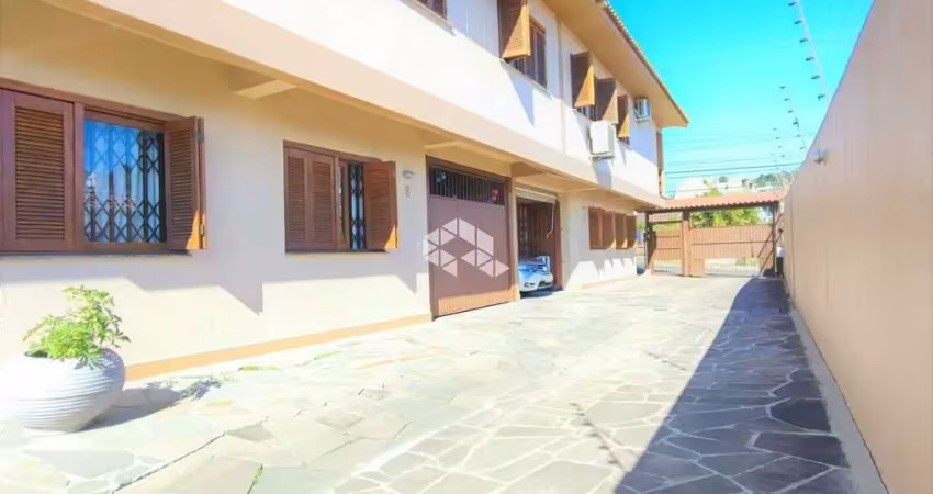 Casa em condomínio fechado com 3 quartos à venda na Rua Padre João Batista Reus, 2214, Tristeza, Porto Alegre