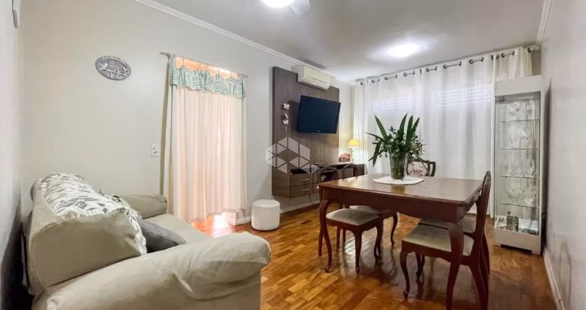 Apartamento de 2 dormitórios, NO BAIRRO Petrópolis, com dependência de empregada, banheiro, na Avenida Cristiano Fischer!