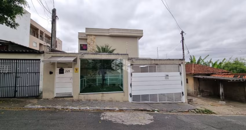 Apartamento á venda em São Miguel Pta. com 2 dormitórios e 1 vaga de garagem.