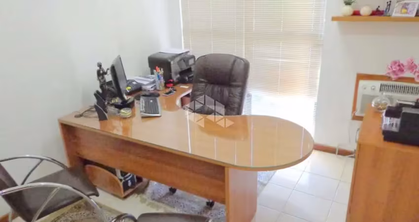 Sala comercial em prédio de excelente padrão em petrópolis