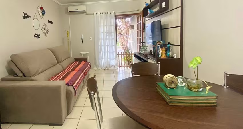DUPLEX SEMIMOBILIADO PRÓXIMO AO CENTRO COM 2 DORMITÓRIOS
