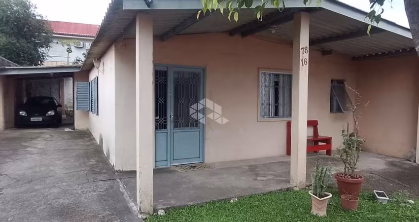 Casa com 3 quartos e 2 banheiros bem localizada no bairro Tancredo Neves em Santa Maria
