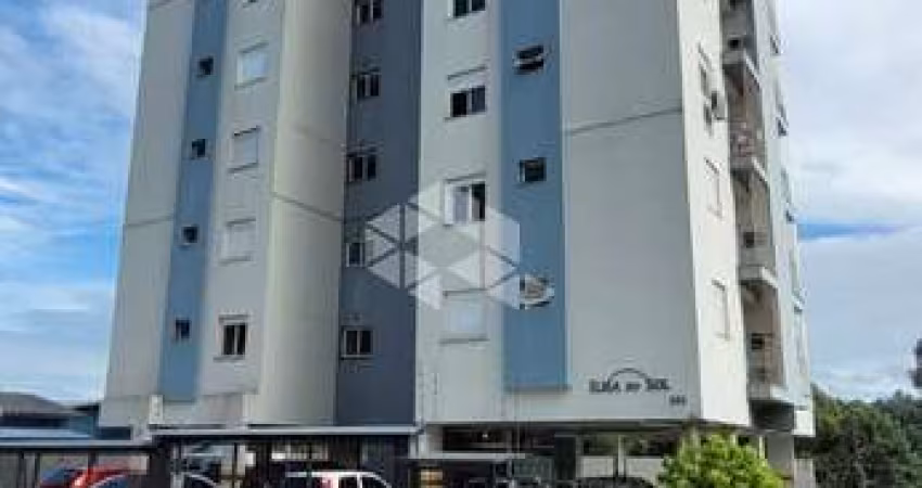 Apartamento com 02 dormitórios no bairro Santa Catarina em Caxias do Sul
