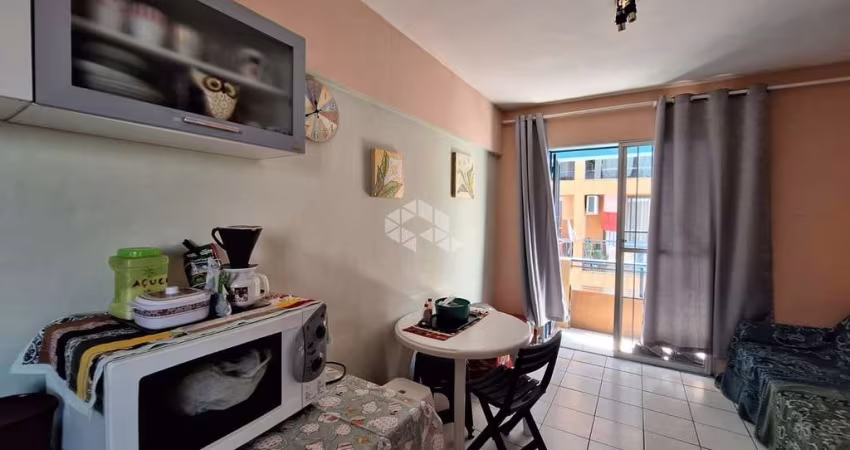 Apartamento de dois  dormitorios com sacada e garagem rotativa no Sarandi