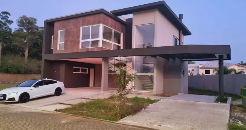 Casa em condominio com 3 quartos e pátio amplo cachoeirinha à venda 270m2