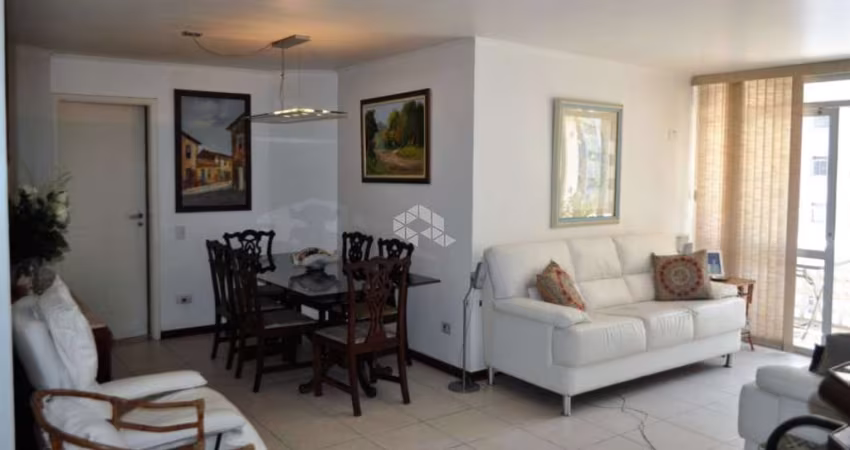 Apartamento à venda de 3 quartos com 130 m²,  1 suíte e 1 vaga no Jardim Paulista - São Paulo / SP