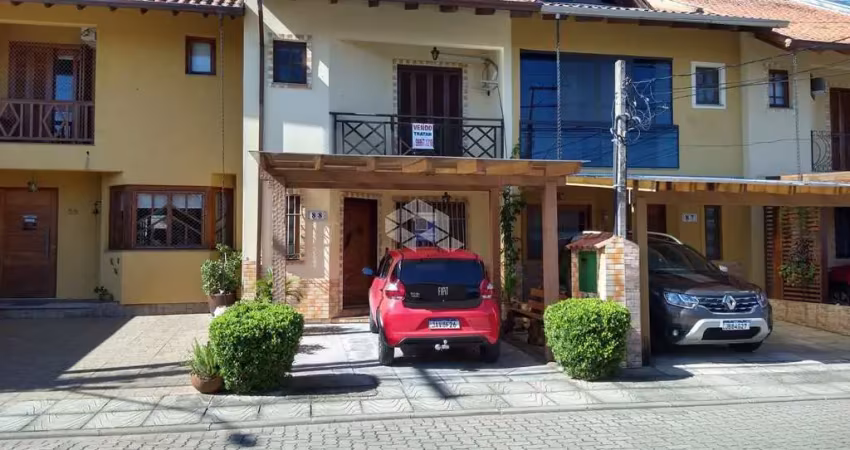 Casa de Condomínio em Hípica