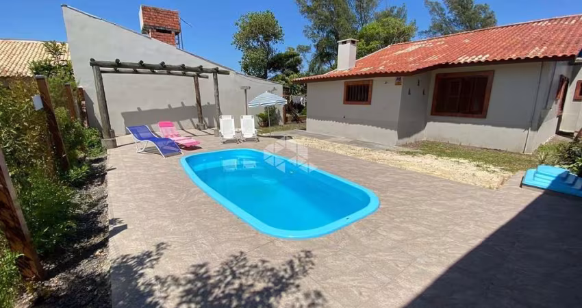 Casa à venda, com 3 quartos/dormitórios, 1 vaga/box, em Noiva do Mar, Xangri-lá/RS