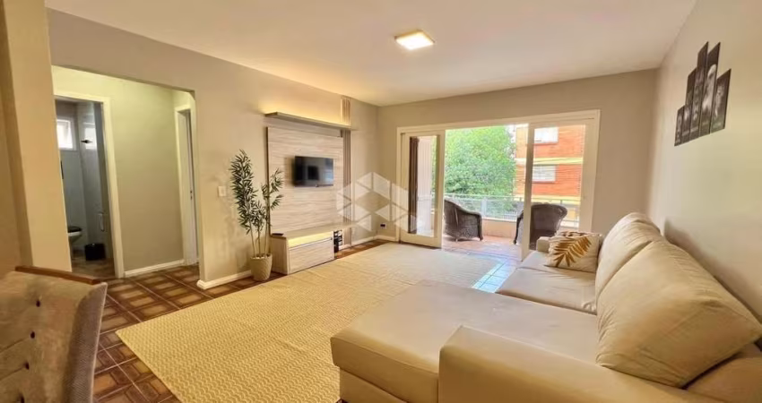 Apartamento  03 dormitórios, 1 suíte, 108 m² privativos,living 2 ambientes, sacada com churrasqueira, dependência de empregada, Centro,Capão da Canoa!