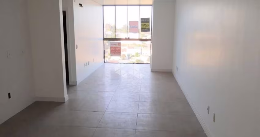 Apartamento de 2 dormitórios a venda no Bairro Montanha