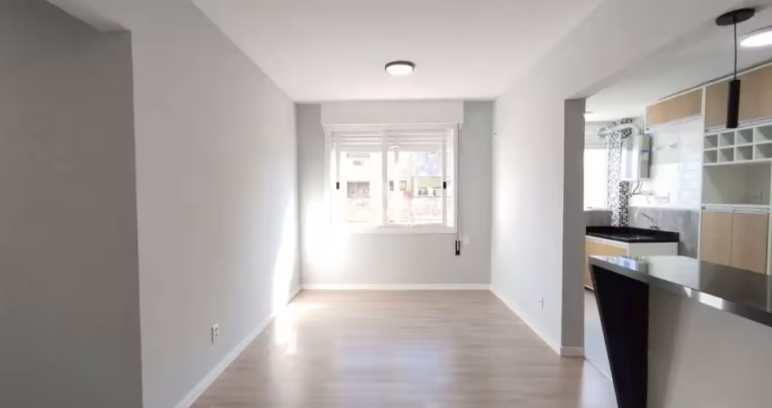 2 dorm (1 suíte), 2 banh, 62m² priv, menino deus, reformado