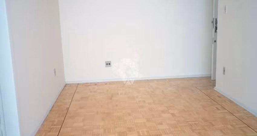bom Apartamento 2  quartos e 1 vaga, bairro Floresta  em Porto Alegre.