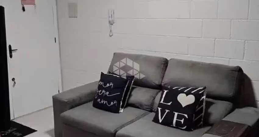APARTAMENTO 2 DORMITÓRIOS, SALA E COZINHA CONJUGADAS, VAGA ROTATIVA, ACEITA FINANCIAMENTO BANCÁRIO E FGTS